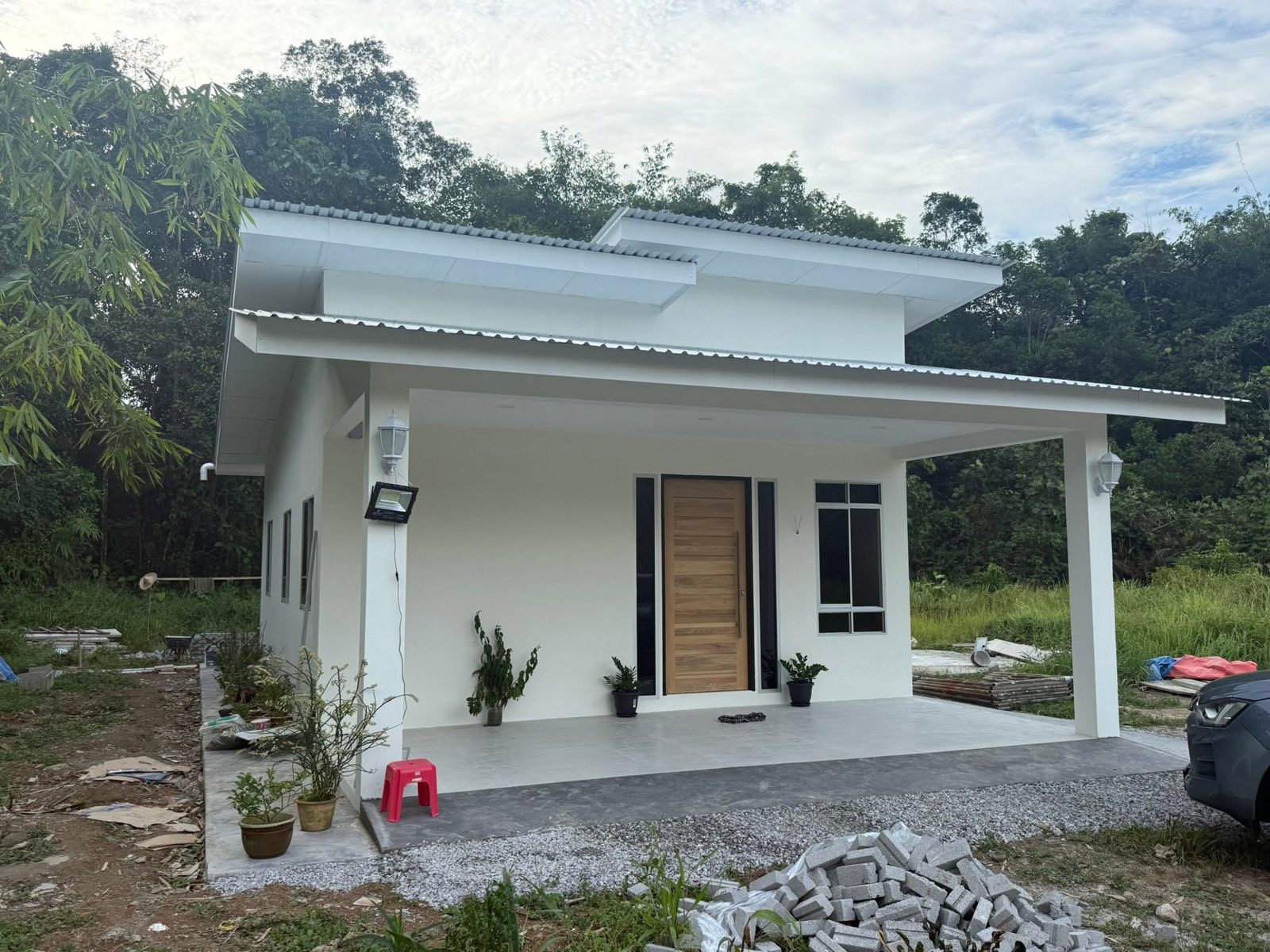 Rumah siap dibina oleh Amsyar Enterprise